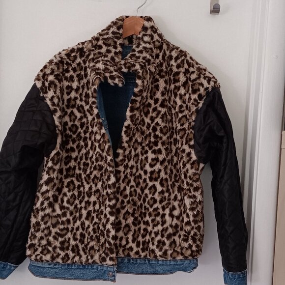 Levi's Blue Jean Jacket with Leopard Print Lining - Picture 3 of 9